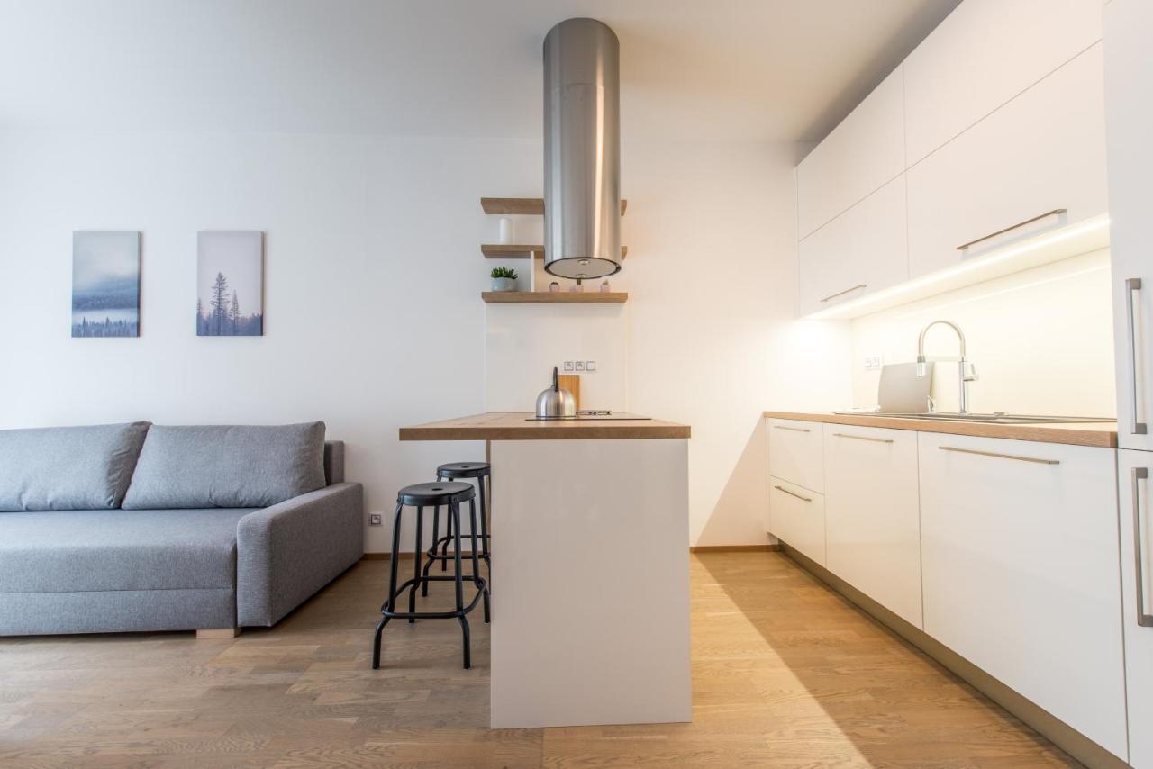 Mozart Central Apartments With Garage Prague Luaran gambar