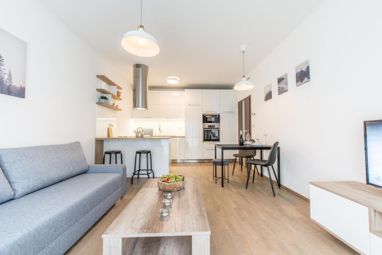 Mozart Central Apartments With Garage Prague Luaran gambar