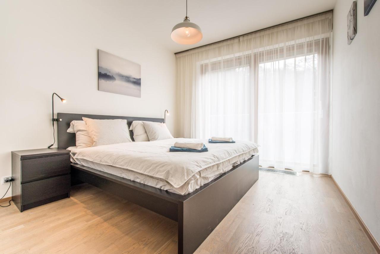 Mozart Central Apartments With Garage Prague Luaran gambar