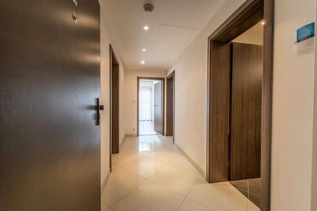 Mozart Central Apartments With Garage Prague Luaran gambar
