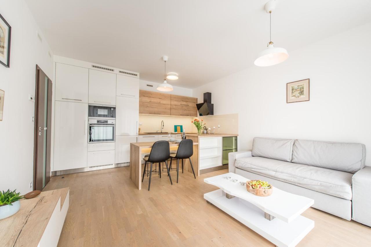 Mozart Central Apartments With Garage Prague Luaran gambar