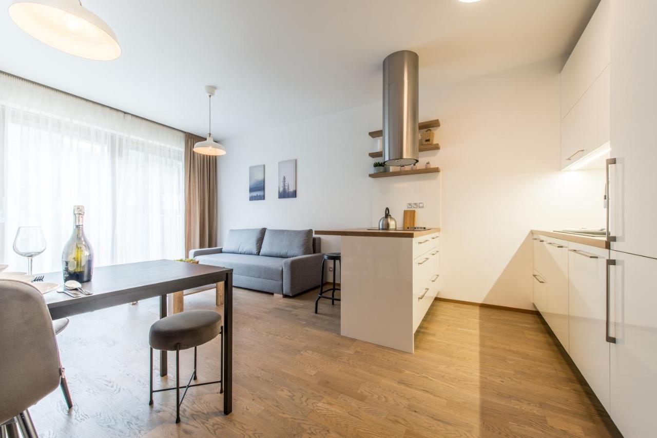Mozart Central Apartments With Garage Prague Luaran gambar