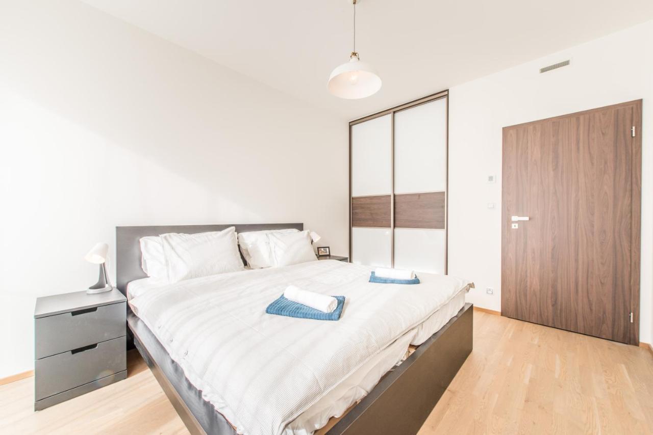 Mozart Central Apartments With Garage Prague Luaran gambar