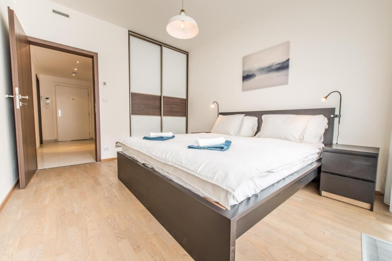 Mozart Central Apartments With Garage Prague Luaran gambar